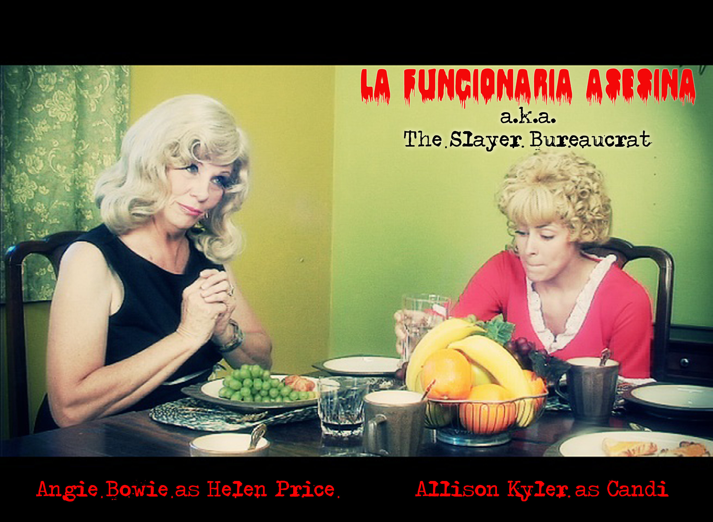 Angie Bowie and Allison Kyler in La Funcionaria Asesina (2009)