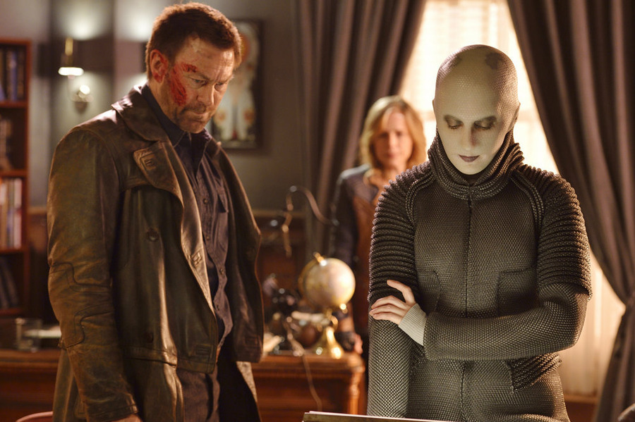 Still of Grant Bowler and Trenna Keating in Defiance (2013)