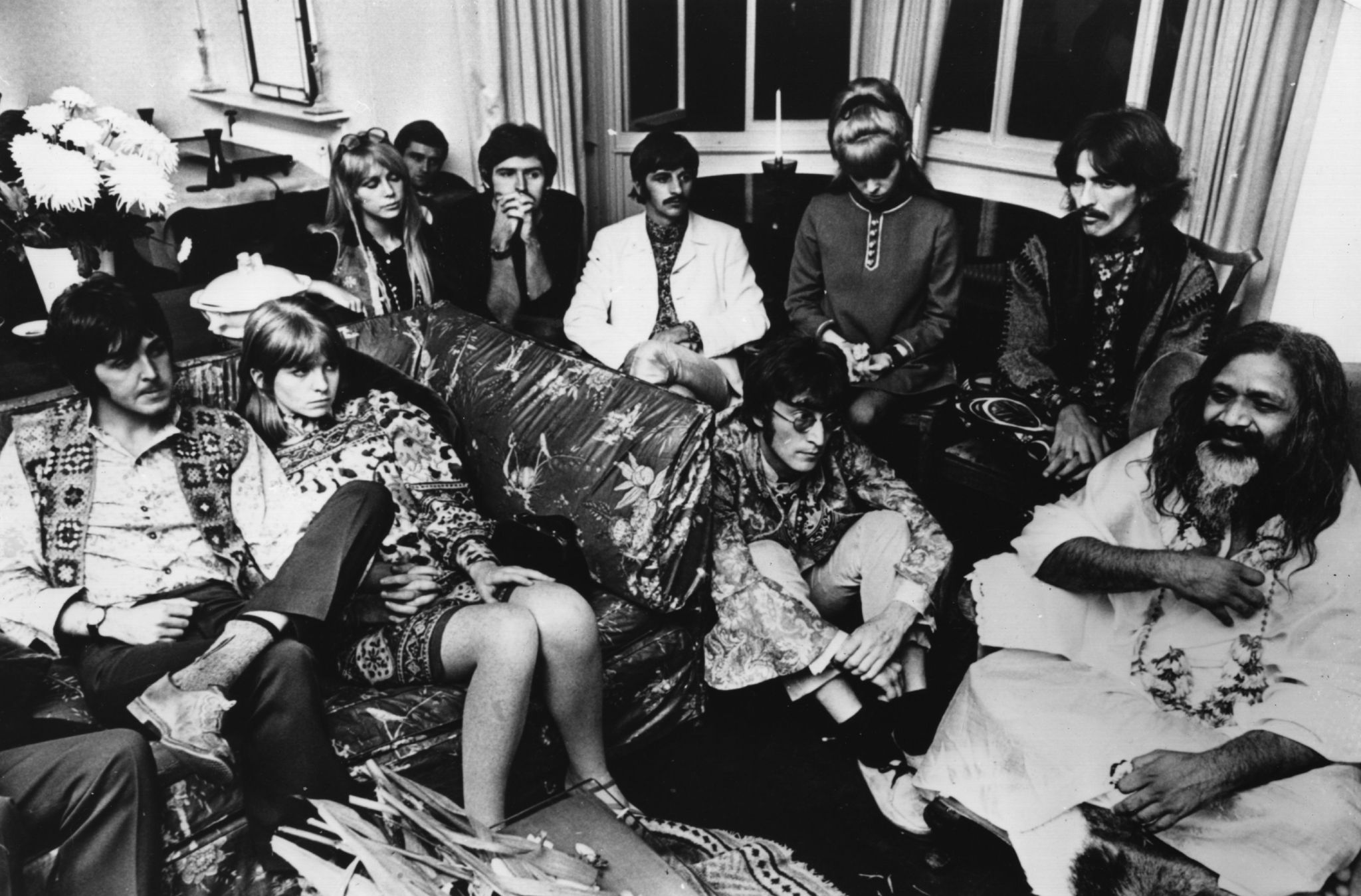 Paul McCartney, Jane Asher, Pattie Boyd, Ringo Starr, Maharishi Mahesh Yogi and Patti Harrison
