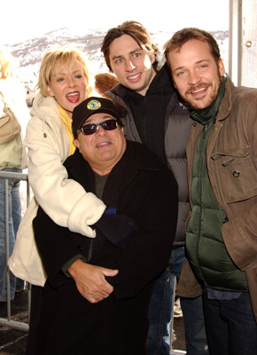 Danny DeVito, Jean Smart, Zach Braff and Peter Sarsgaard at event of Garden State (2004)