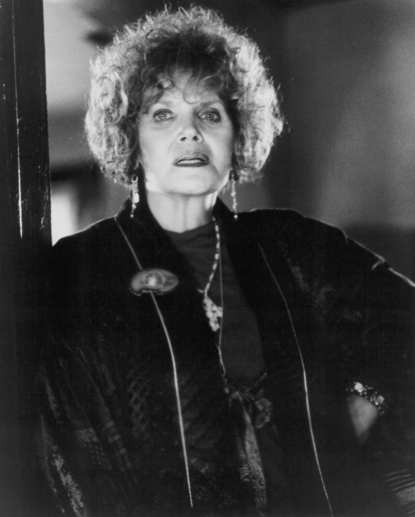 Still of Eileen Brennan in White Palace (1990)