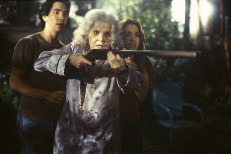 Still of Gina Philips, Eileen Brennan and Justin Long in Jeepers Creepers (2001)