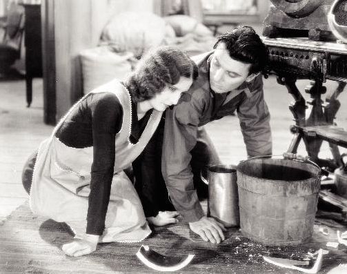 Still of Barbara Stanwyck and George Brent in The Purchase Price (1932)