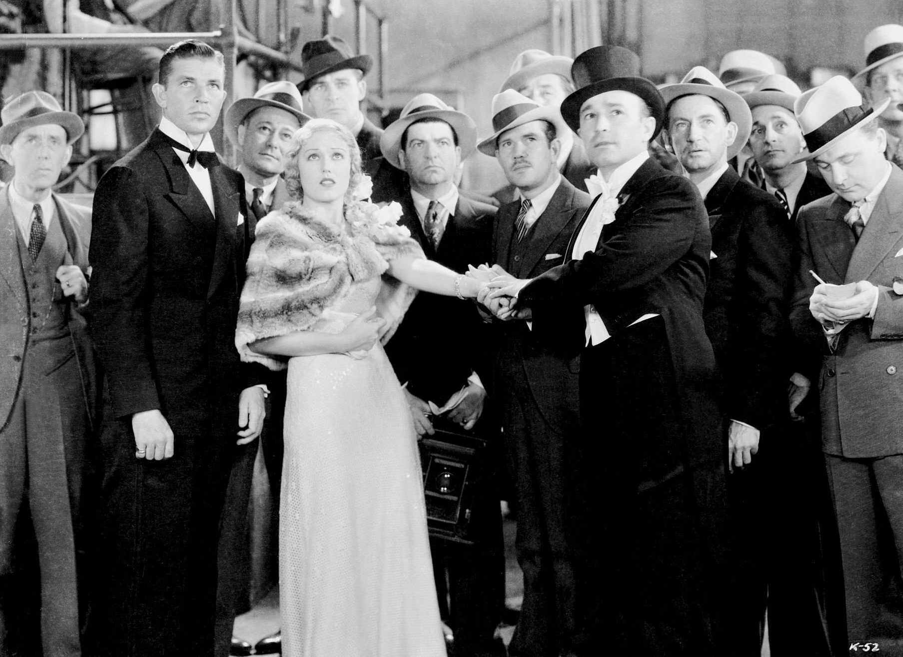 Still of Walter Ackerman, Robert Armstrong, Roscoe Ates, Eddie Boland, Lynton Brent, Bruce Cabot and Fay Wray in King Kong (1933)