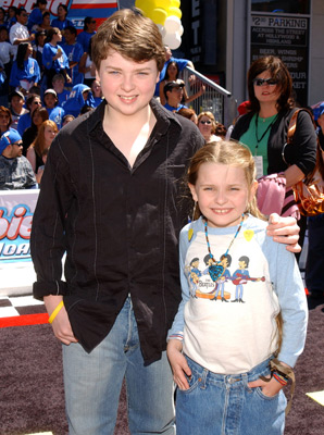 Spencer Breslin and Abigail Breslin at event of Herbie Fully Loaded (2005)
