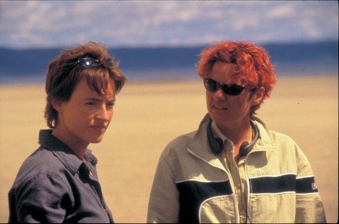Still of Manon Briand and Pascale Bussières in La turbulence des fluides (2002)