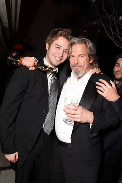 Jeff Bridges and Dylan Bridges at event of The 82nd Annual Academy Awards (2010)