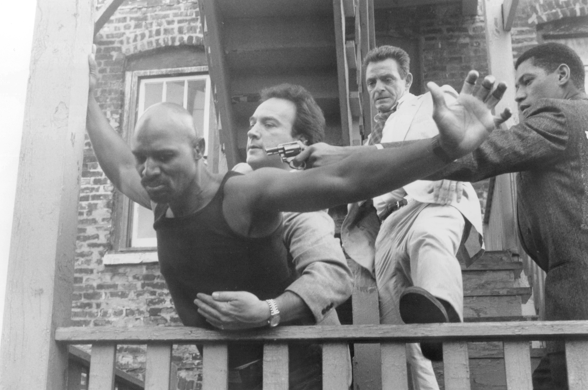 Still of Laurence Fishburne, James Belushi and Richard Bright in Red Heat (1988)