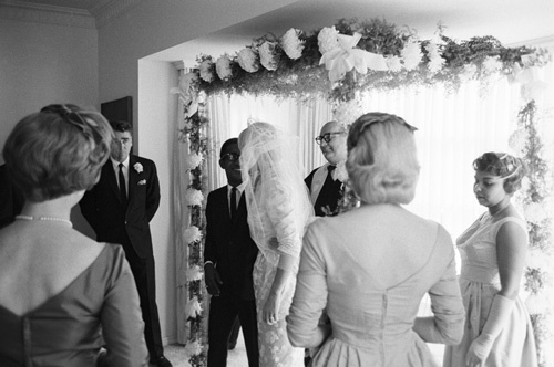 Peter Lawford and Shirley Rhodes (far right) at Sammy Davis Jr.'s wedding to May Britt 11-13-1960