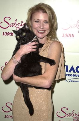 Beth Broderick at event of Sabrina, the Teenage Witch (1996)