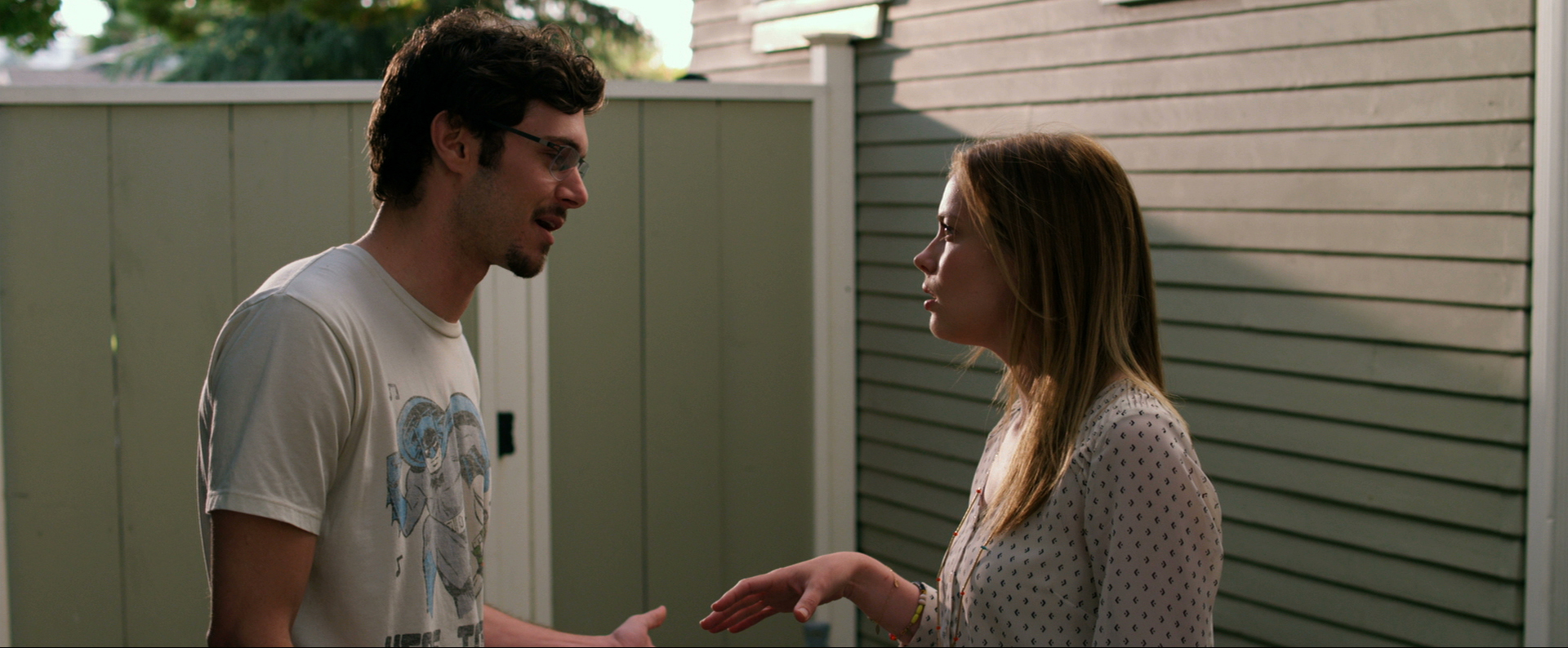 Still of Adam Brody and Gillian Jacobs in Life Partners (2014)