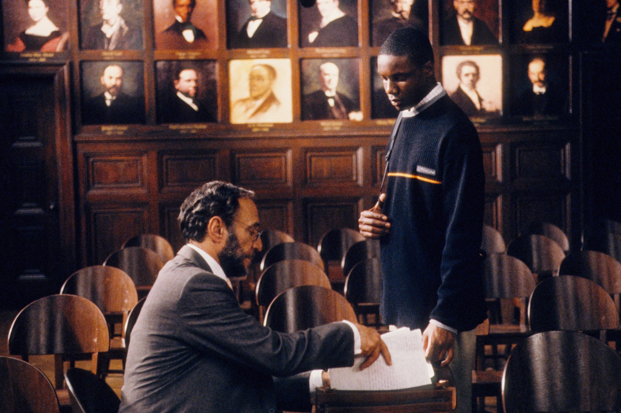 Still of F. Murray Abraham and Rob Brown in Finding Forrester (2000)