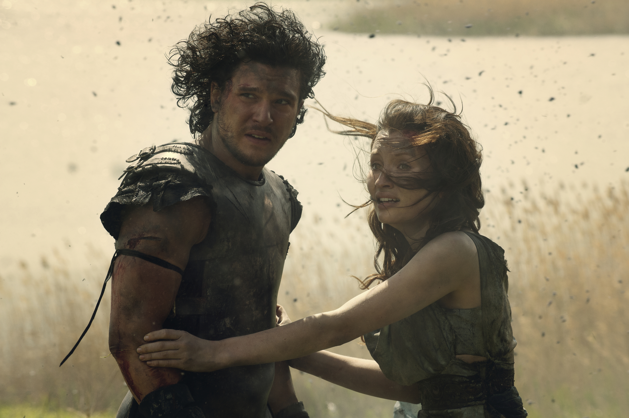 Still of Emily Browning and Kit Harington in Pompeja (2014)