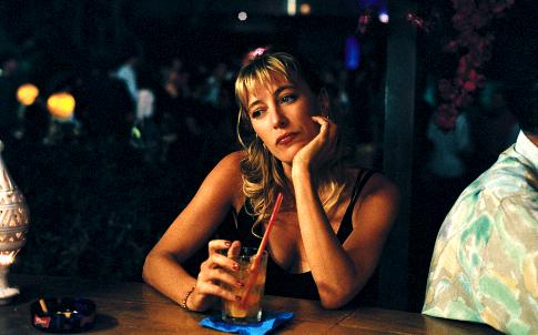 Still of Valeria Bruni Tedeschi in 5x2 (2004)