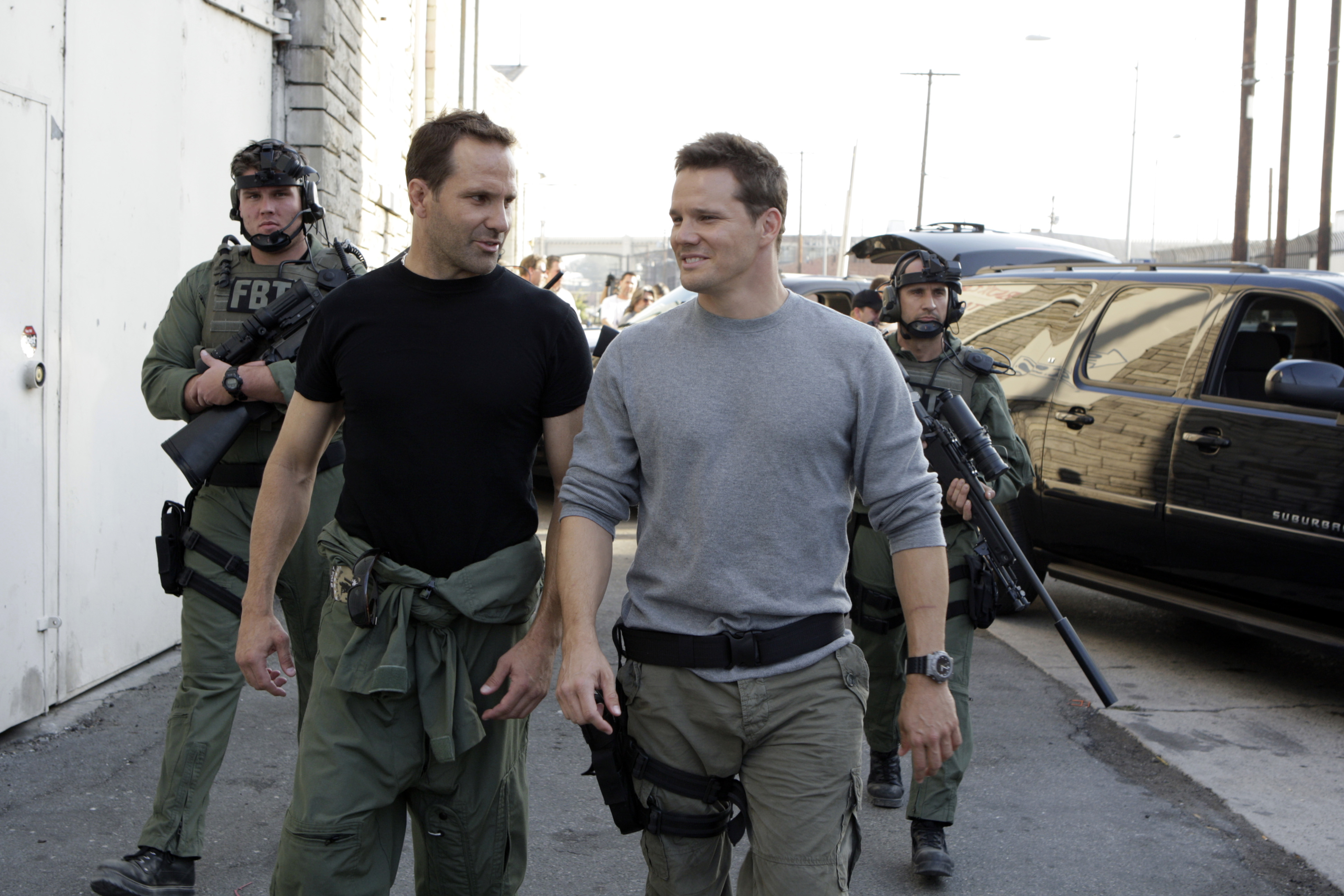 Chris and Dylan Bruno runnin' the show on Numb3rs