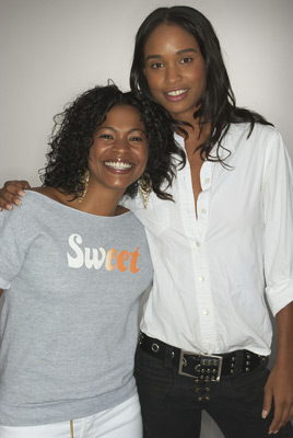 Nia Long and Joy Bryant at event of How to Get the Man's Foot Outta Your Ass (2003)