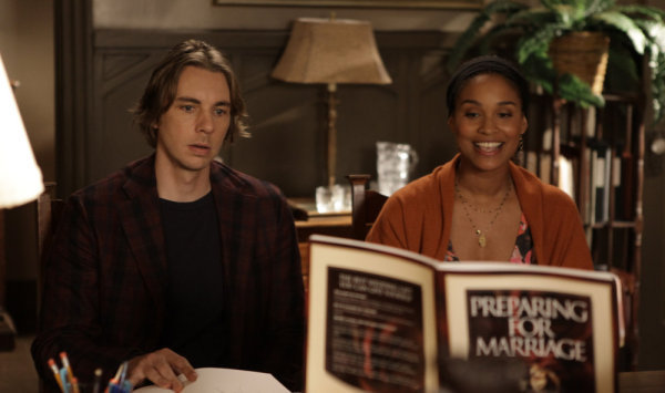 Still of Joy Bryant and Dax Shepard in Parenthood (2010)