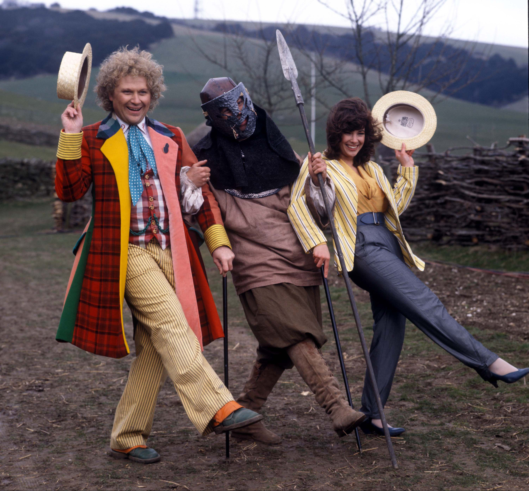 British Actor Colin Baker Who Plays The Doctor In The Bbc Television Series Dr Who. Pictured Here With His Assistant Peri Played By Nicola Bryant And Extras From The Show, 10.04.1986.