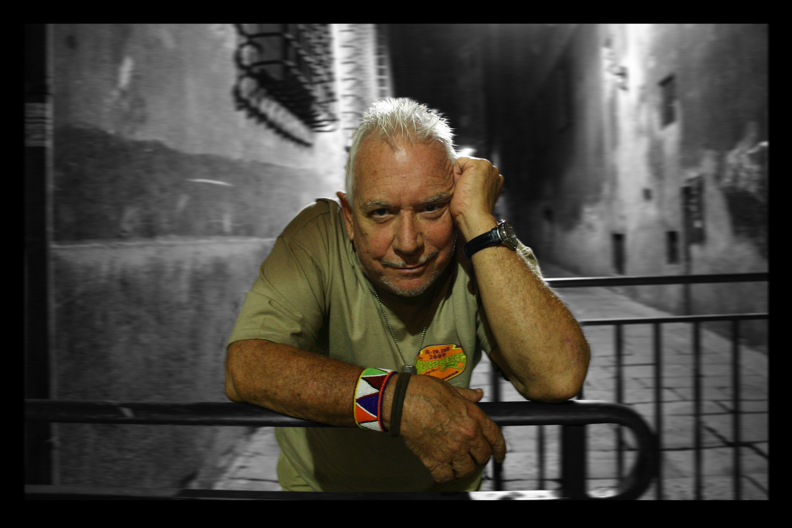 Eric Burdon relaxing before a gig in Genova, Italy.