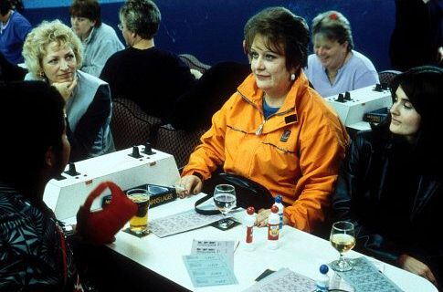 Still of Kathy Burke and Shirley Henderson in Once Upon a Time in the Midlands (2002)