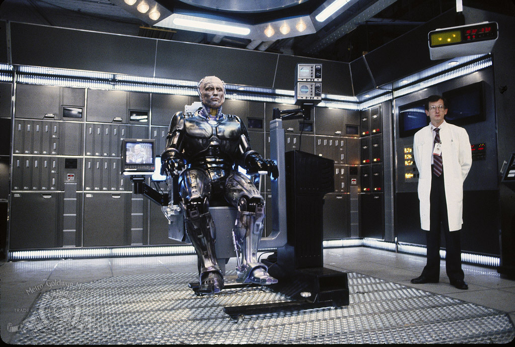 Still of Robert John Burke in RoboCop 3 (1993)