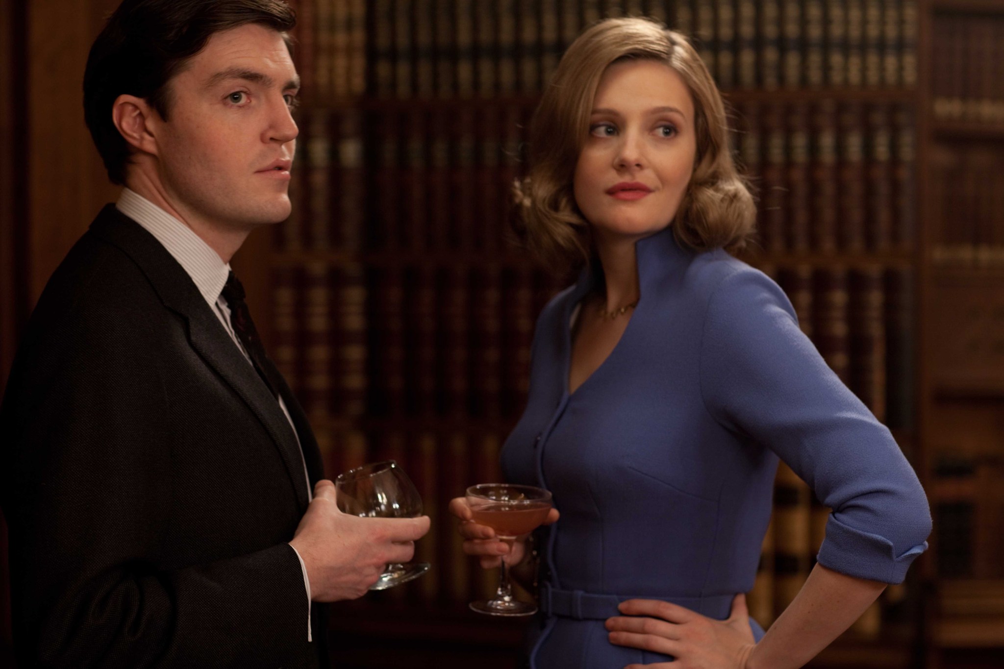 Still of Thomas Burke and Romola Garai in The Hour (2011)