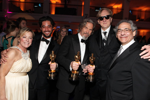 Jeff Bridges, T Bone Burnett, Ryan Bingham, Nancy Utley and Stephen Gilula at event of The 82nd Annual Academy Awards (2010)