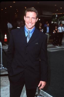 Edward Burns at event of Gelbstint eilini Rajena (1998)