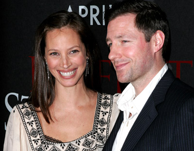 Edward Burns and Christy Turlington at event of Perfect Stranger (2007)