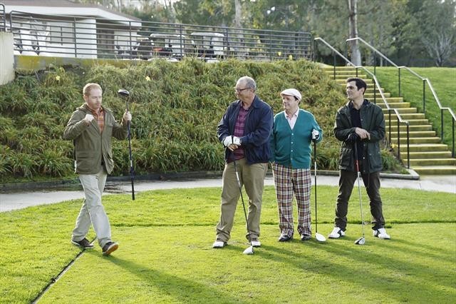 Still of Nathan Lane, Ty Burrell, Jesse Tyler Ferguson and Ed O'Neill in Moderni seima (2009)