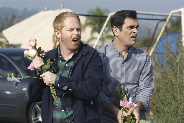 Still of Ty Burrell and Jesse Tyler Ferguson in Moderni seima (2009)