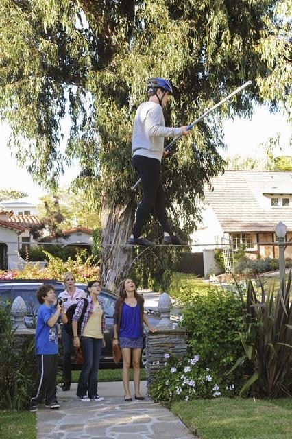 Still of Julie Bowen, Ty Burrell, Sarah Hyland, Ariel Winter and Nolan Gould in Moderni seima (2009)