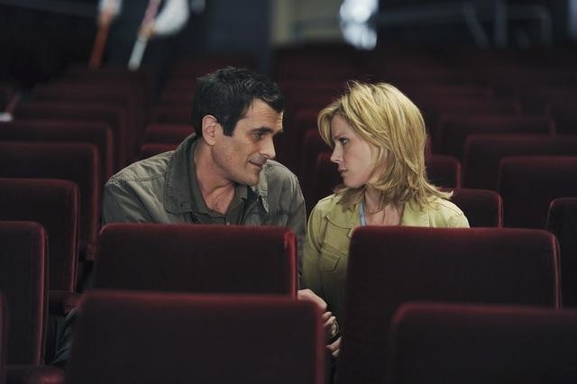 Still of Julie Bowen and Ty Burrell in Moderni seima (2009)