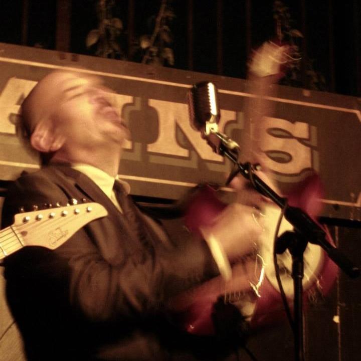 Sammy Busby live with Dixie's Deceivers at Villains' Tavern, Downtown Los Angeles, California.