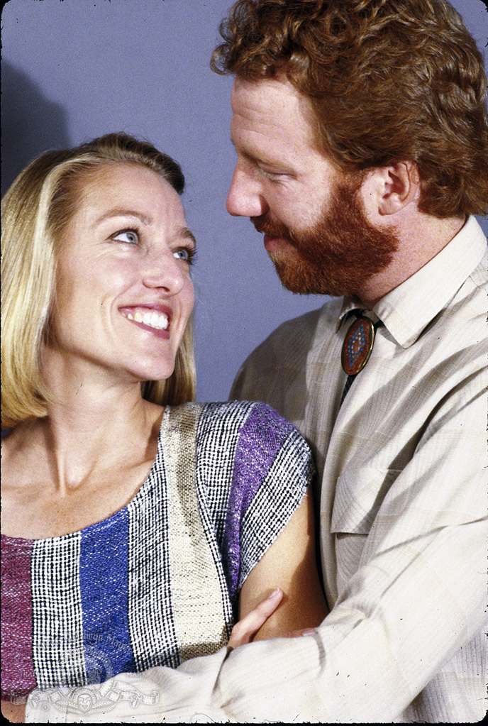Still of Timothy Busfield and Patricia Wettig in Thirtysomething (1987)