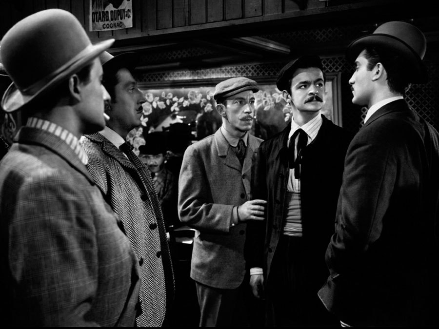 Still of Raymond Bussières, Serge Reggiani and William Sabatier in Casque d'or (1952)