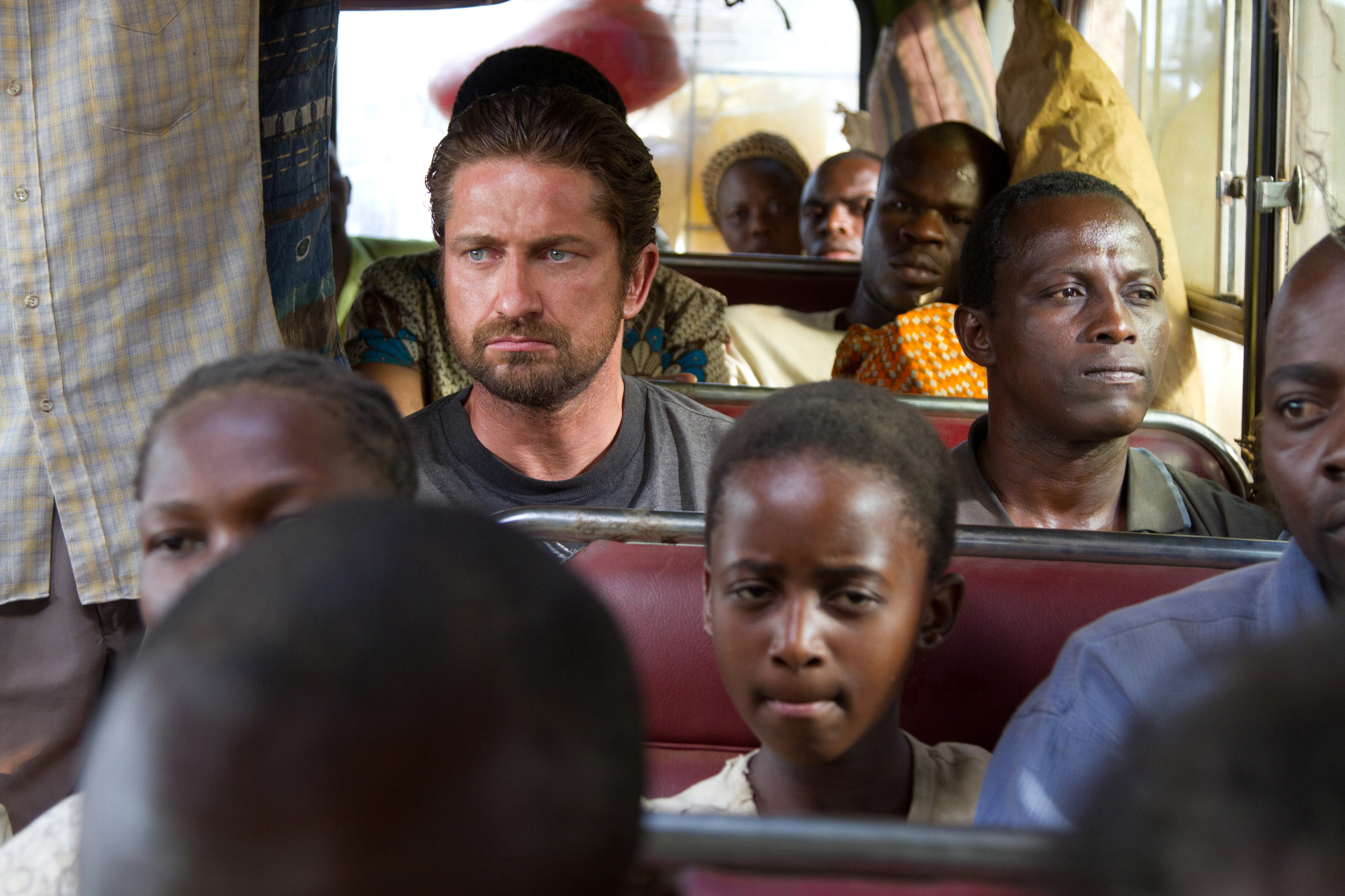 Still of Gerard Butler and Souleymane Sy Savane in Machine Gun Preacher (2011)