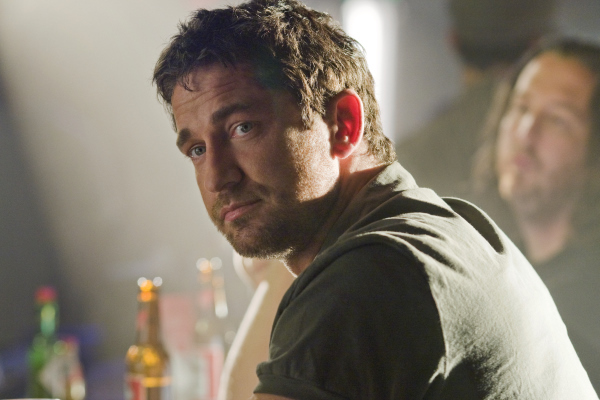 Still of Gerard Butler in Bjauri tiesa (2009)