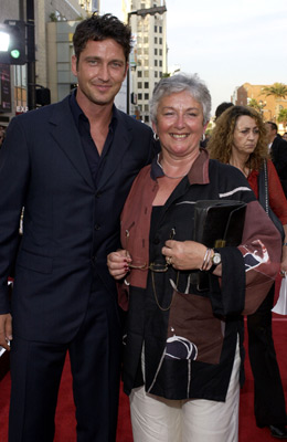 Gerard Butler at event of Lara Croft Tomb Raider: The Cradle of Life (2003)