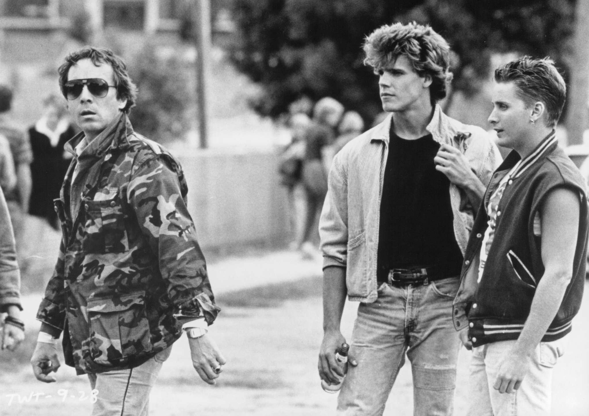 Still of Emilio Estevez, Craig Sheffer and Christopher Cain in That Was Then... This Is Now (1985)