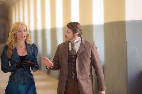 Still of Anthony Calf and Victoria Smurfit in Dracula (2013)
