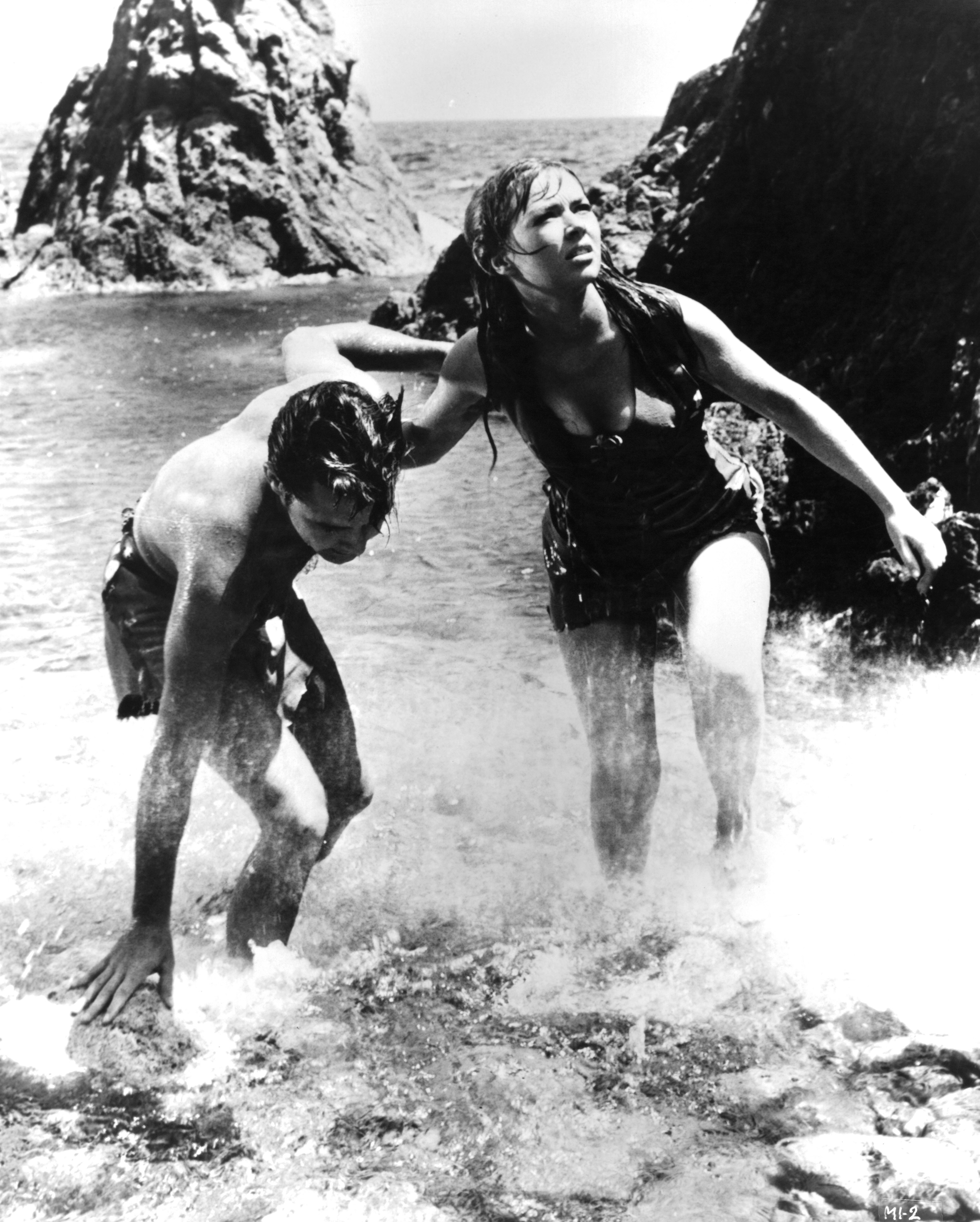 Still of Michael Callan and Beth Rogan in Mysterious Island (1961)
