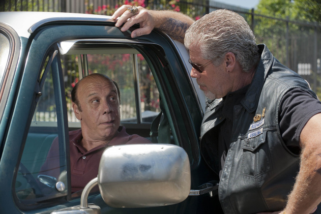 Still of Ron Perlman and Dayton Callie in Sons of Anarchy (2008)