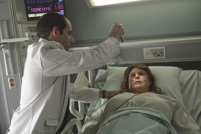 Still of Colleen Camp and Peter Jacobson in Hausas (2004)