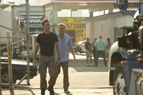 Still of Bruce Campbell and Jeffrey Donovan in Vilko bilietas (2007)