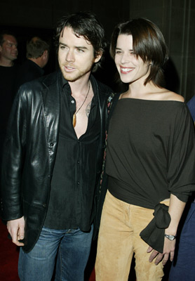 Neve Campbell and Christian Campbell at event of Matchstick Men (2003)