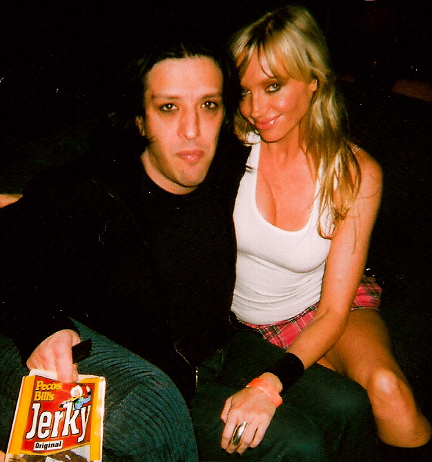 Twiggy Ramirez (Marilyn Manson) & Karen Campbell (MTV VJ) backstage @ the VMA's.