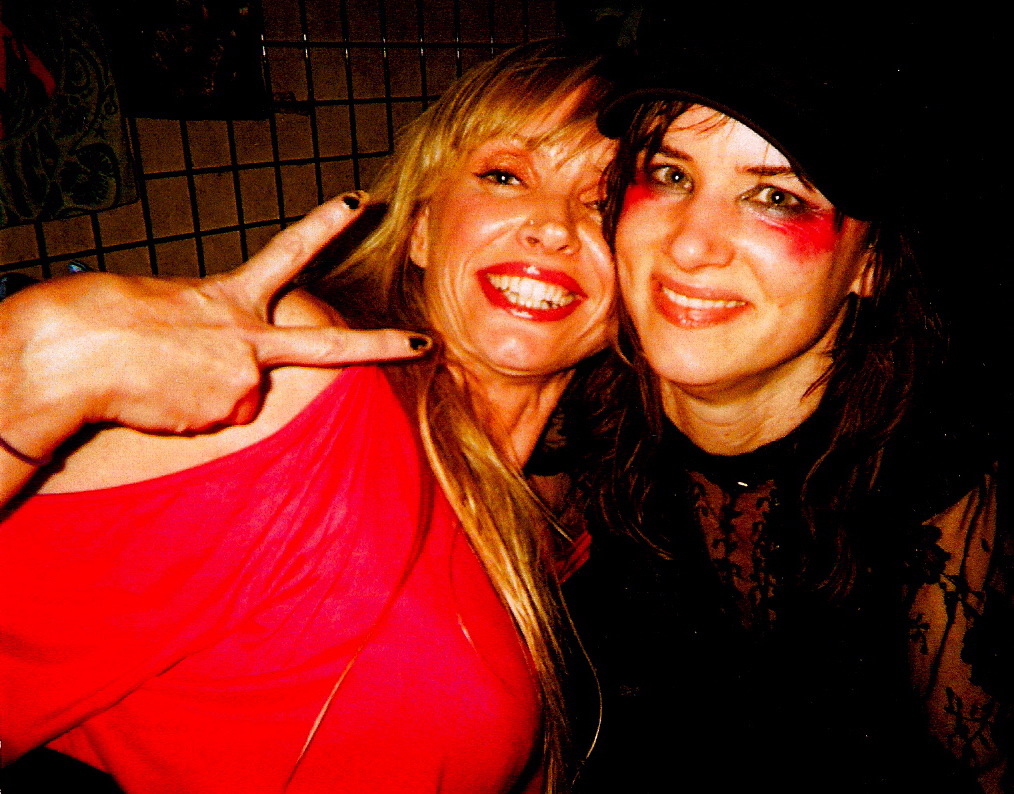 Karen Campbell and Juliette Lewis backstage @ an MTV event