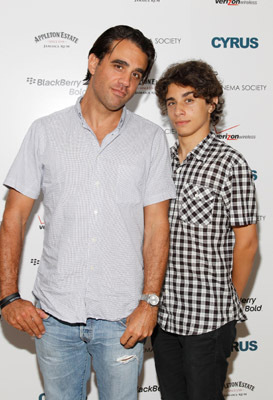 Bobby Cannavale at event of Cyrus (2010)