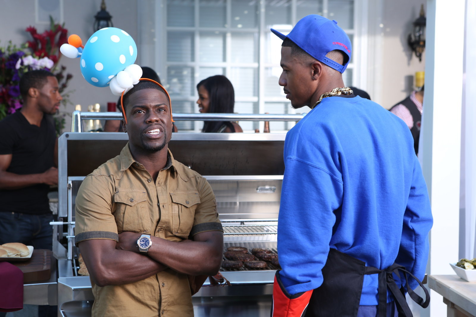 Still of Nick Cannon and Kevin Hart in Real Husbands of Hollywood (2013)